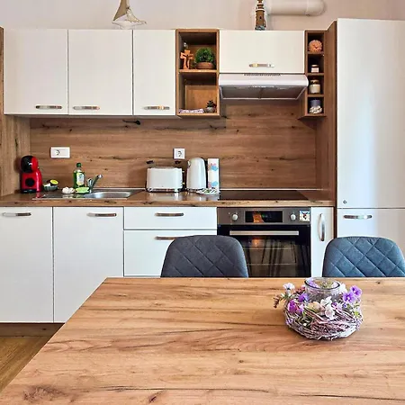 Apartman Awesome In With Wifi Barbariga