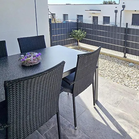 Apartment Awesome In With Wifi *